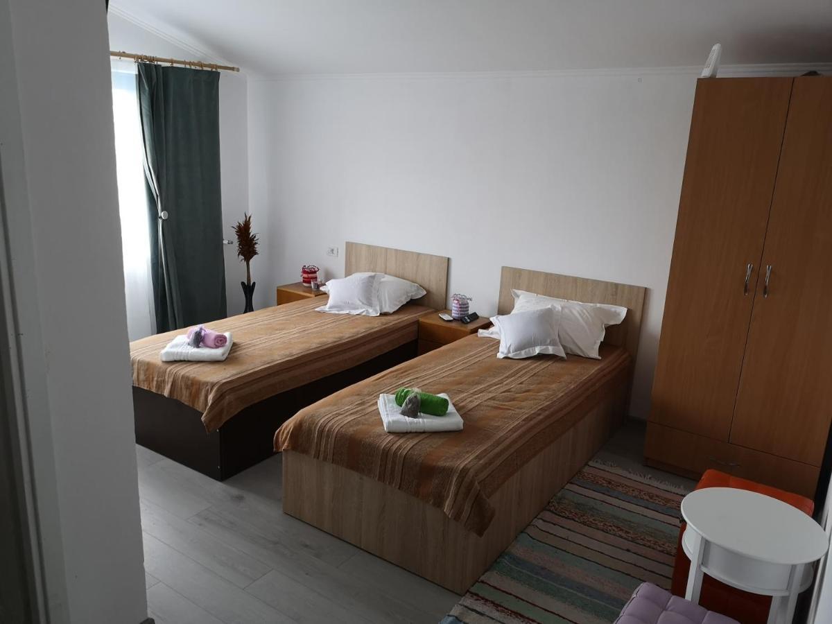 Casa David 호텔 Dunavăţu de Sus 외부 사진